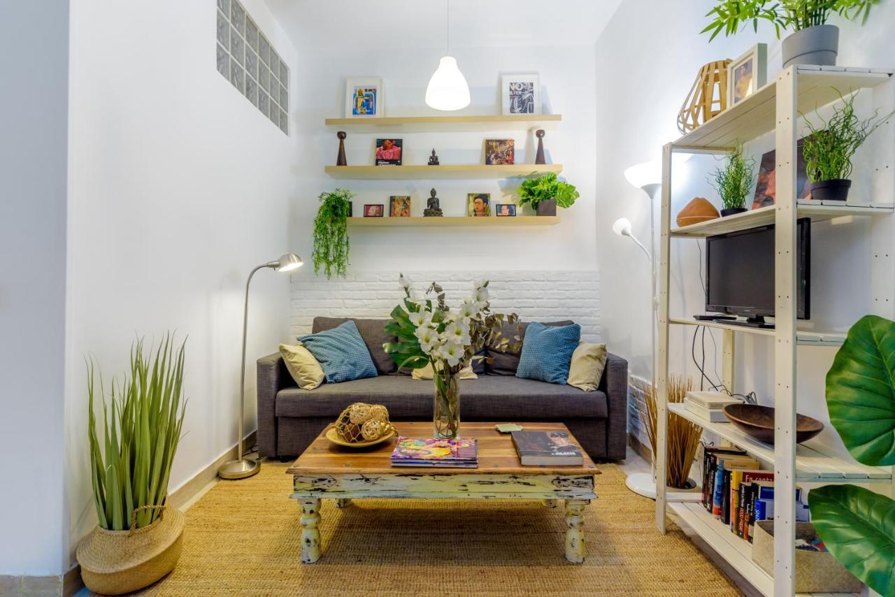 Appartamento Stylish Loft At Chueca'S Heart Madrid Esterno foto