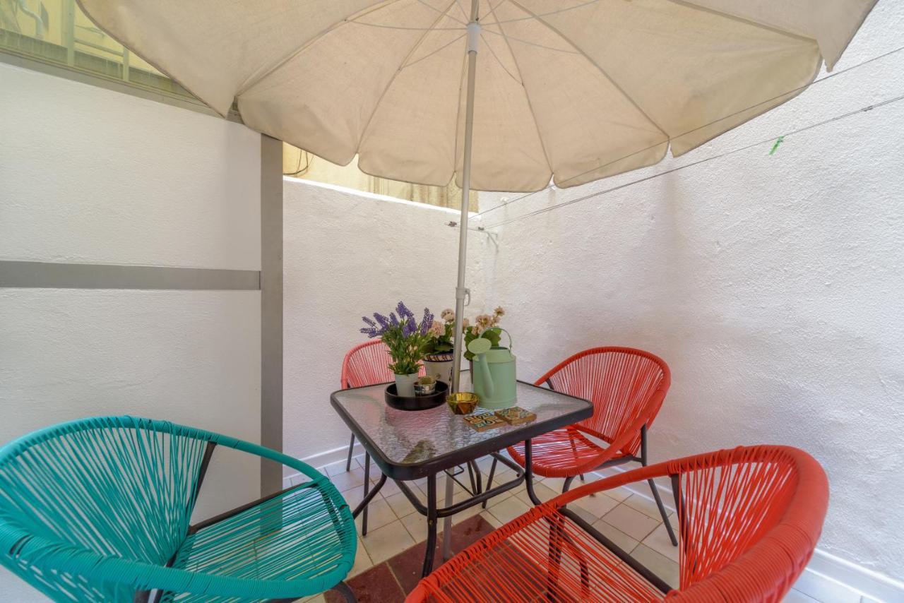 Appartamento Stylish Loft At Chueca'S Heart Madrid Esterno foto