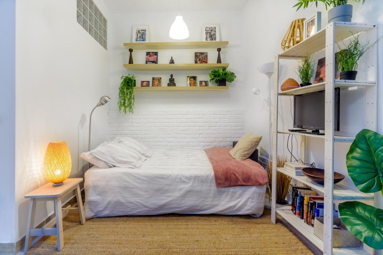 Appartamento Stylish Loft At Chueca'S Heart Madrid Esterno foto