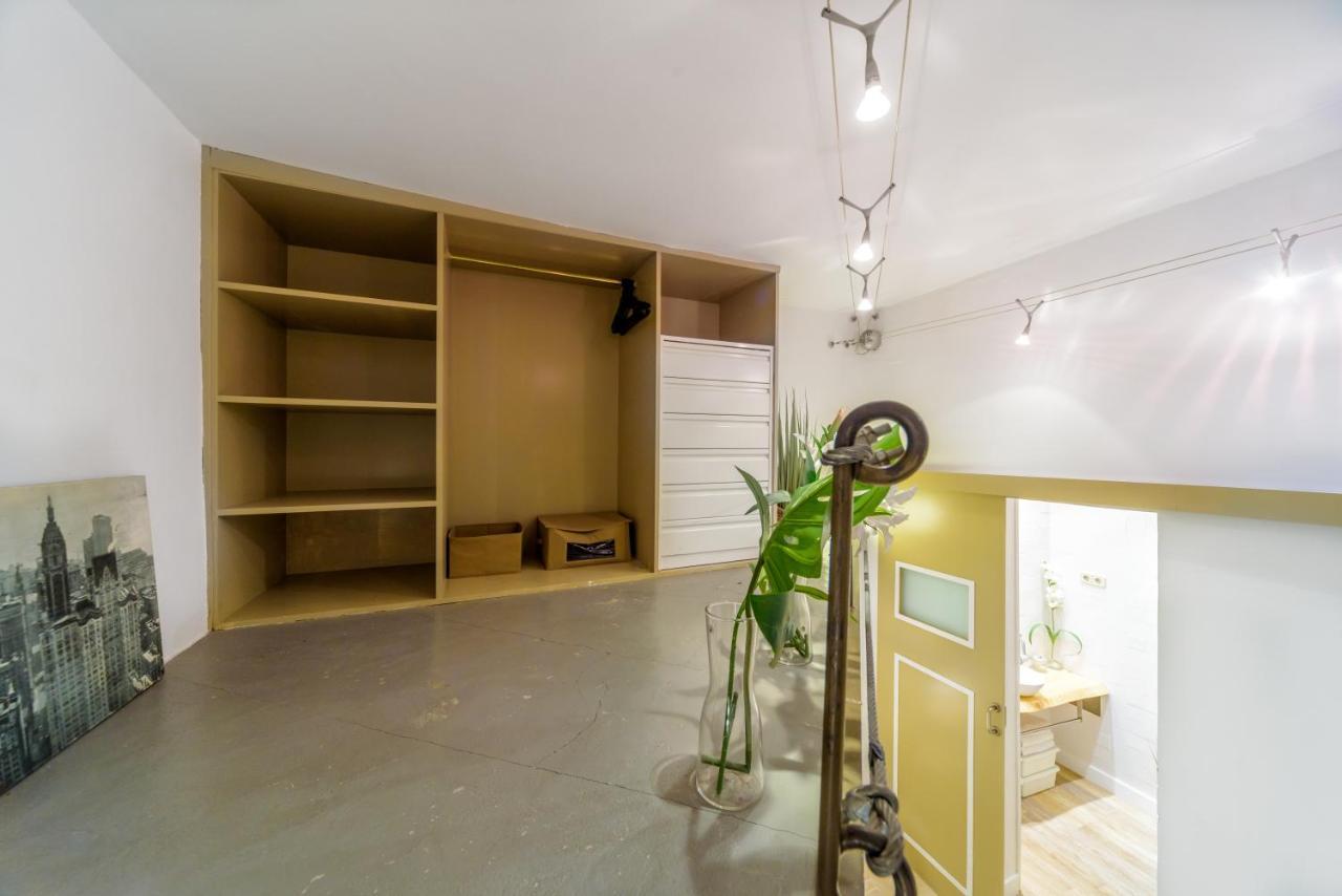 Appartamento Stylish Loft At Chueca'S Heart Madrid Esterno foto