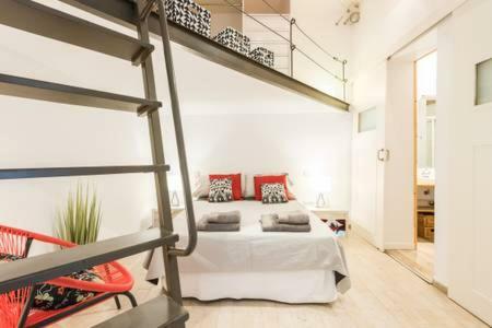 Appartamento Stylish Loft At Chueca'S Heart Madrid Esterno foto